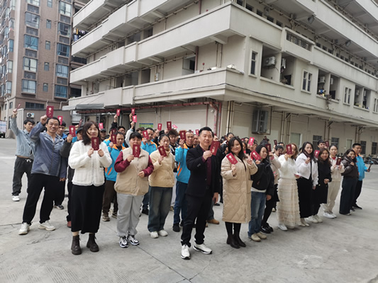 2025年顺驰塑胶科技开工大吉