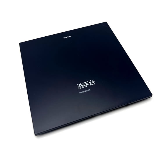 开关面板注塑喷油加工